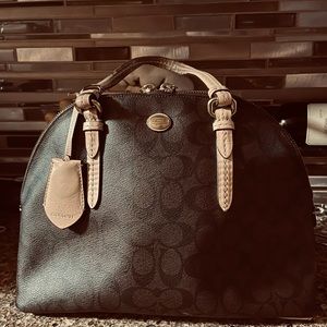 Coach signature leather Handbag
